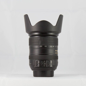 Nikon AF-S 18-200mm f/3.5-5.6G IF ED VR - Likenew 96%