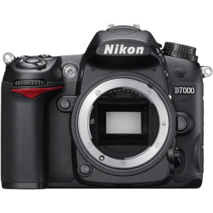 Nikon D7000 - Likenew 96%