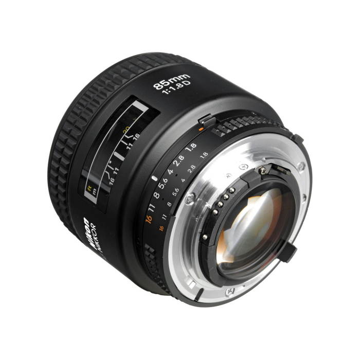 Nikon AF 85mm f/1.8 D - Likenew 95%