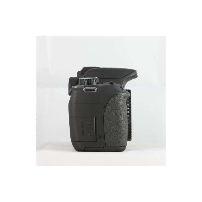 Canon EOS 650D (Rebel T4i/Kiss X6i) - Likenew (Body Only)