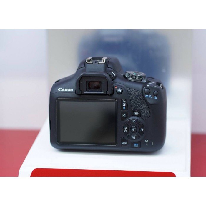 Canon EOS 2000D + Kit 18-55mm - Likenew 96%