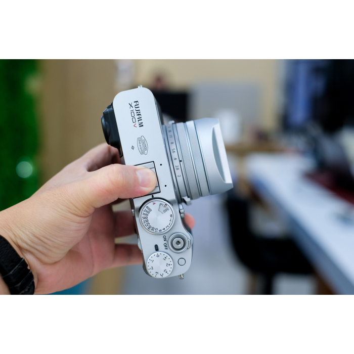 Fujifilm X100V - Silver likenew