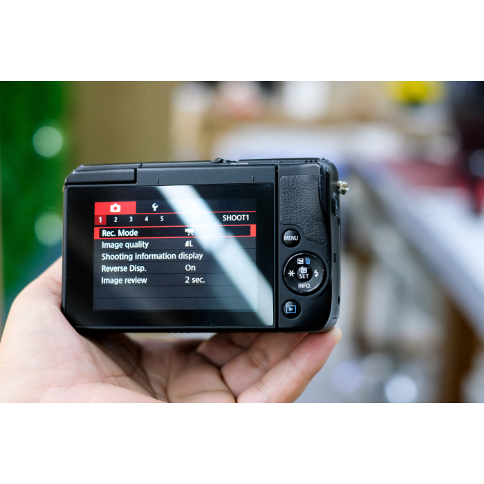 Canon EOS M10 kèm kit 15-45mm - mới 96%